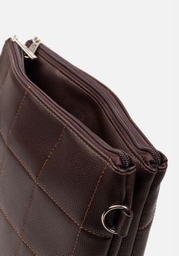 Сумка Модель №1532 | кожзам | стежка | коричневый | Р831-2 | 31629 - L-craft фото 6