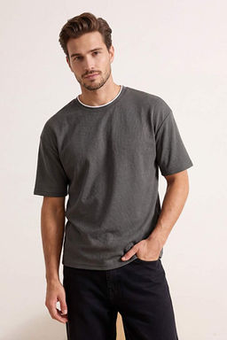 Antrasit Oversize/Geni_ Kesim Dokulu T-Shirt TMNSS26TS00017 - Trendyolmilla фото 2