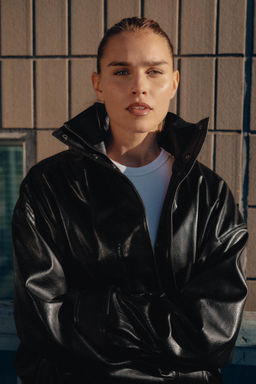 FAUX LEATHER VOLUME JACKET - Zara фото 3