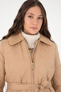 Женское пальто светло-коричневого цвета Неожиданная скидка в корзине