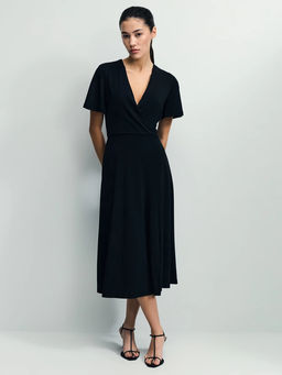 Платье с треугольным вырезом / Zarina