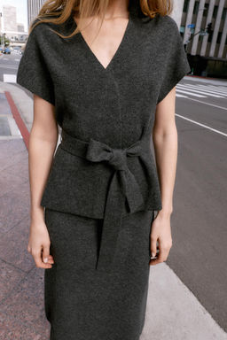 KNIT WAISTCOAT WITH BELT - Zara фото 3