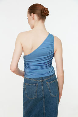 Trendyolmilla Siyah Buzgu Detayl? Fitted/Vucuda Oturan Tek Omuz Esnek Orme Bluz TWOSS21BZ0590  фото 27