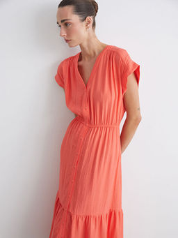 V Yaka Dokulu Belden Oturtmal? Elbise