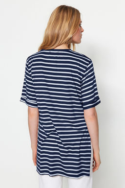 TRENDYOLMILLA Siyah Cizgili Y?rtmac Detayl? Oversize/Genis Kal?p Bisiklet Yaka Orme T-Shirt TWOSS23TS00097 фото 6