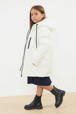 Beyaz K?z Cocuk Kapusonlu Cepli Mont TKDAW25MO00007 - Trendyolmilla фото 3