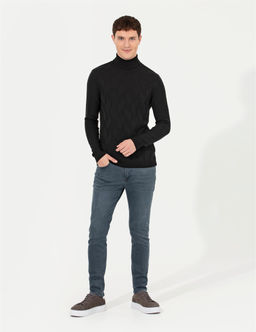Siyah Slim Fit Bal_k__ Yaka Triko Kazak