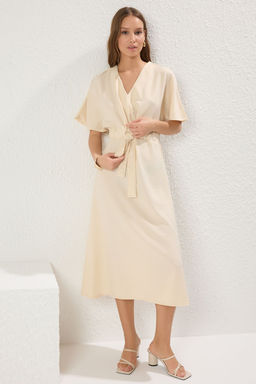TRENDYOLMILLA Turuncu Baglama Detayl? A Kesim V Yaka Midi Dokuma Elbise TWOSS23EL01543  фото 35