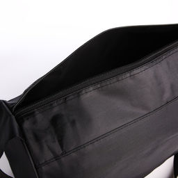 Сумка спортивная классика, 40х21х19 см, отдел на молнии, цвет чёрный - Nazamok фото 4