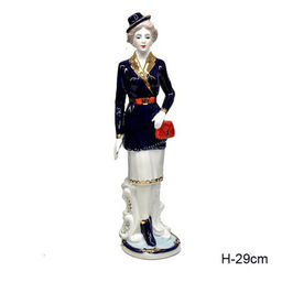 Статуэтка Дама 29 см / 0890 /уп 24/