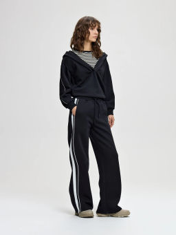 Трикотажные брюки