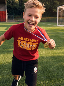 Комплект футболка и шорты для мальчиков с принтом Galatasaray