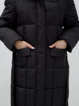 Пальто утепленное стеганное зимнее с капюшоном женское черного цвета 9609Ch - Mtforce фото 9