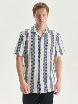 Regular Fit K?sa Kollu Desenli Erkek G?mlek