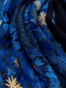 Палантин с вышивкой (шерсть 100%) № Тк903/159 - Ганг фото 3