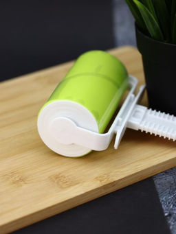 Многоразовый ролик для чистки одежды в футляре "Grass", 16,7*11 см