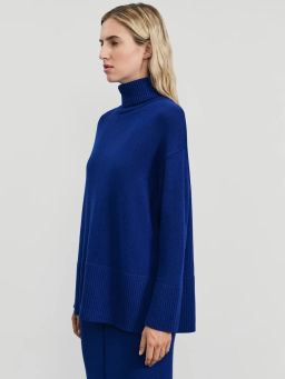 Джемпер из вискозы с разрезами по бокам / Zarina  фото 5