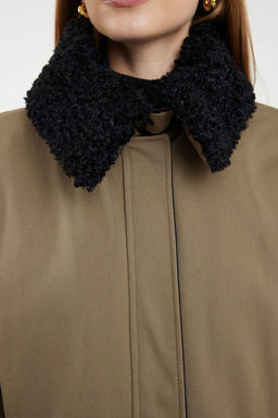 Haki Regular Kal?p Pelus Yaka Detayl? Ici Kapitone Astarl? Uzun K?sl?k Parka Mont TWOAW25MO00098