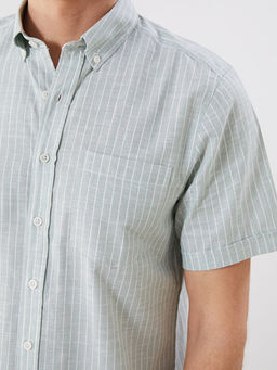 Regular Fit K?sa Kollu ?izgili Keten Kar???ml? Erkek G?mlek