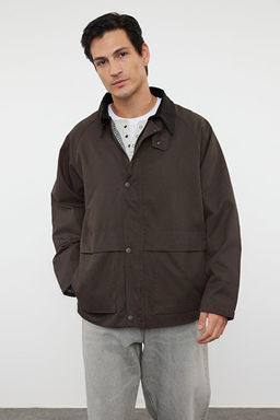 Kahverengi Regular Fit Kadife Yaka Detayl_ Unisex Mevsimlik Mont TMNAW25MO00017