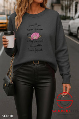 Кофточка женская с надписью