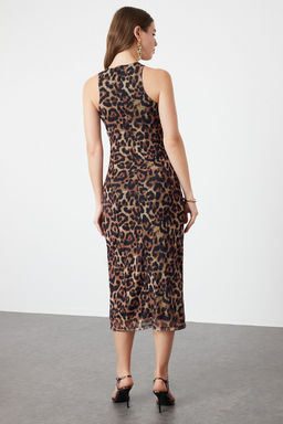 TRENDYOLMILLA Kahverengi Cok Renkli Hayvan Desenli Leopar Orme Tul S?k Abiye Elbise TPRSS24EL00202 фото 6