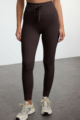 TRENDYOLMILLA Kahverengi F?rcal? Soft Kumas Cep ve Baglama Detayl? Tam Boy Orme Spor Tayt THMAW25TY00014 фото 24