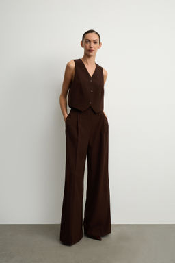 Брюки из костюмной ткани со складками