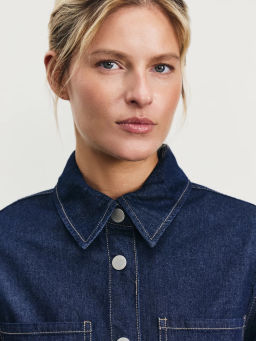 Джинсовая рубашка на пуговицах / Zarina фото 6