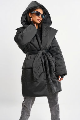 Куртка удлиненная со съемным капюшоном черная