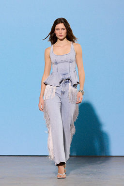 Limited Edition Ac?k Mavi Puskul Detayl? Yuksek Bel Wide Leg Jeans TWOSS26JE00242