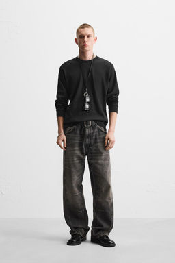 BAGGY JEANS WITH SEAM DETAIL