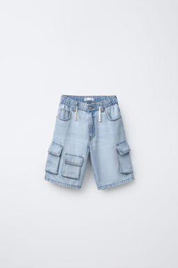 LOOSE-FITTING DENIM CARGO BERMUDA SHORTS