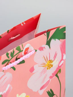 Цена за 2 шт. Пакет подарочный ламинированный Цветочное счастье 18?22.3?10 см