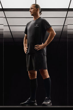 Pantalon de deporte extracorto en DryMove