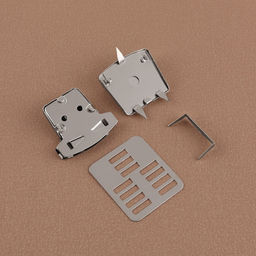 Цена за 2 шт. Застёжка для сумки, 3.5×3.8 см, цвет серебряный