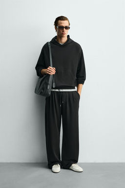 SUDADERA CAPUCHA SOFT / Negro