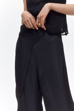 Pantal?n de sat?n con detalle cruzado - H&m фото 5
