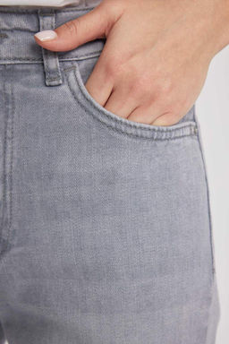 Длинные джинсовые брюки Mia Flare Fit с нормальной талией - Defacto фото 4