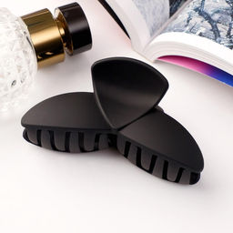 Цена за 12 шт. Крабик для волос «Матовый», лепестки трио, 9×4 см, чёрный