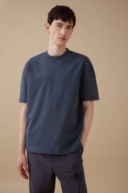 Футболка Oversize с круглым вырезом и короткими рукавами