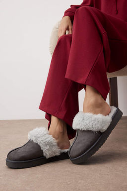 Gri Suet Pelus Kurk Detayl? Kad?n Terlik
TAKAW26ER00006 - Trendyolmilla фото 2