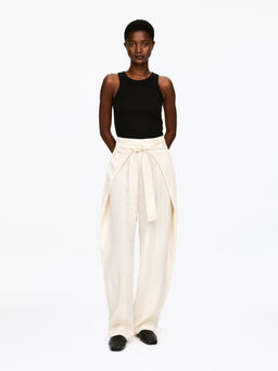 Pantalones de sastre con delantero cruzado - H&m фото 9