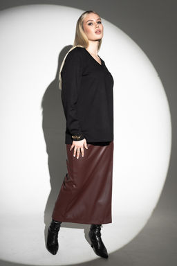 Лонгслив с V- образным вырезом