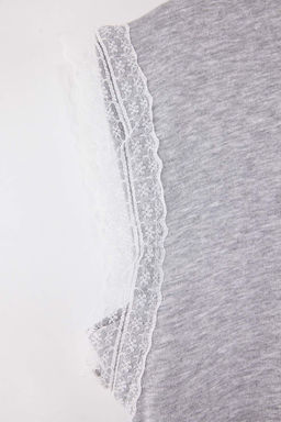 Gri Melanj Relaxed Kal?p Kolsuz Brode ve Dokuma Etiket Detayl? Orme Bluz TWOSS26BZ00233