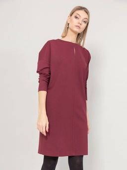 Платье с длинным цельнокроеным рукавом