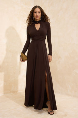 Kahverengi Aksesuar Detayl? Orme Maxi Abiye & Mezuniyet Elbisesi TPRSS26AE00004 - Trendyolmilla фото 8