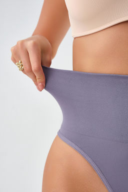 Набор трусов OIRO 5031 стринги корректирующие