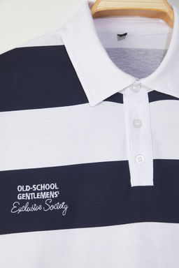 TRENDYOL MAN Lacivert Oversize/Genis Kesim Cizgili Bask?l? Nak?sl? %100 Pamuklu Polo Yaka T-shirt TMNSS25PO00014 - Trendyolmilla фото 4