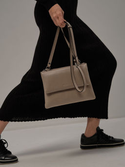 Сумка кожаная кросс-боди Deboro 31069 бежевый латте